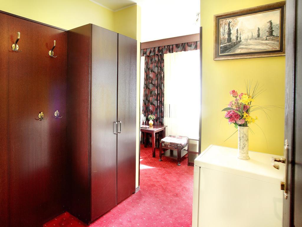 Hotel Milan Vopicka Hluboká nad Vltavou 部屋 写真